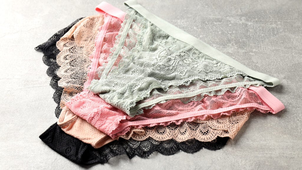 How To Make Money On Snifffr Selling Used Underwear? (mmm.. Its A NO)